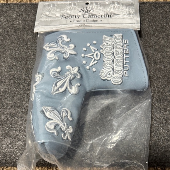 2024 Scotty Cameron Mardi Gras White Lily Putter Cover